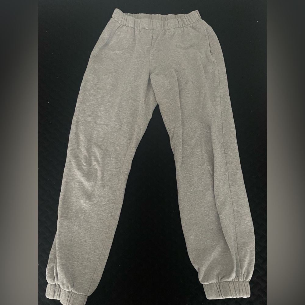 Brandy Melville Rosa Sweatpants Grey